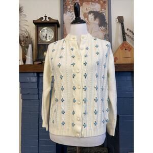 Vintage Knit Embroidered Rosette Sweater Cardigan Sz S/M White Cottagecore 60s